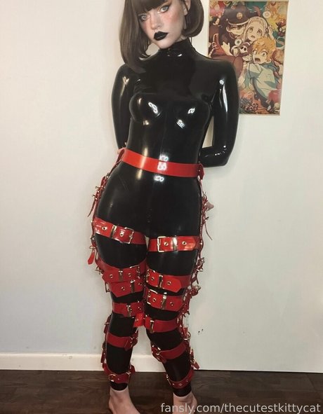 curvy kitty onlyfans adult photos