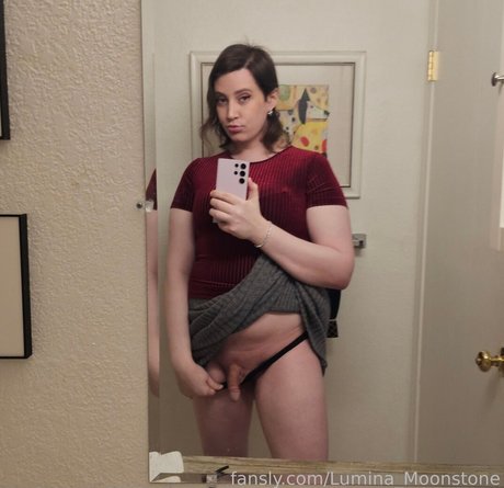 Lumina Moonstone model sex img