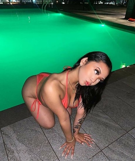 Thailiian xxx model galleries