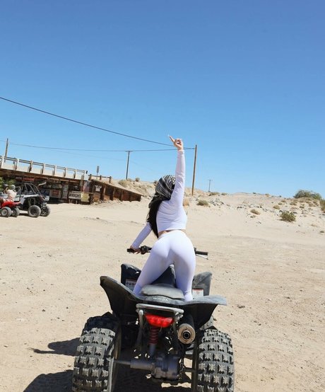 Thailiian profile pic