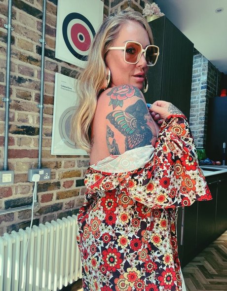 misshawthorn nude actress photo