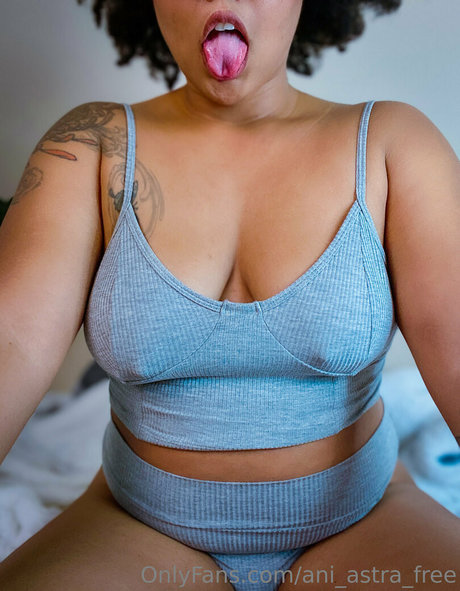ebony top onlyfans sexy image
