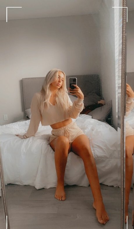 Samantha Copp pretty star picture