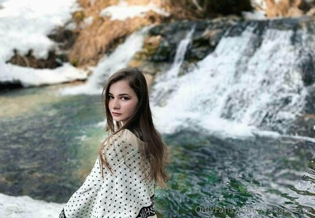 lesbian feet onlyfans top pictures