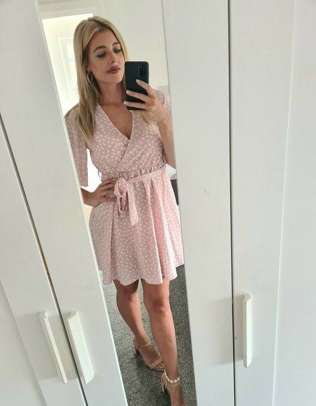 maloryfox pornographic star image