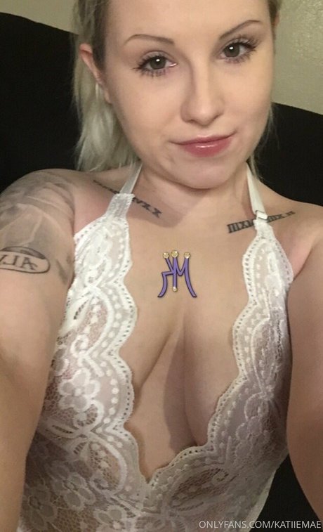 katiiemaedagoat pornstar adult photos