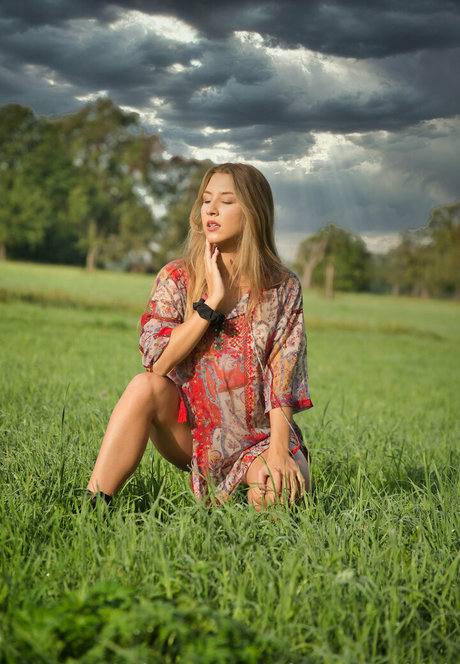 lauragetshigh free star pictures