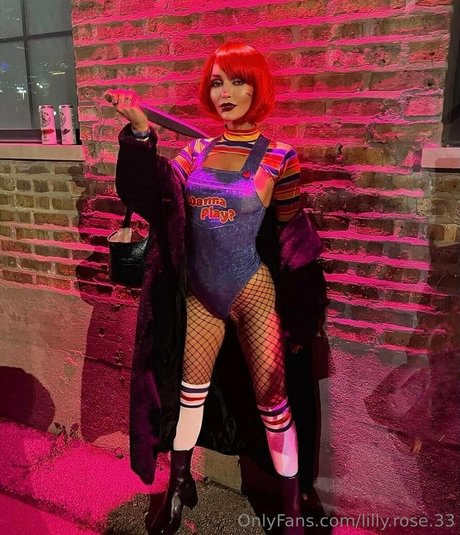 lillyslibrary star nude pic