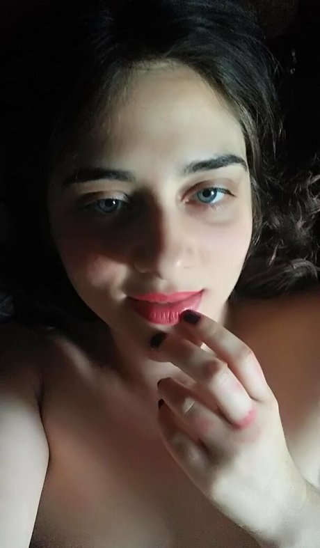 misticacristal star exclusive photos
