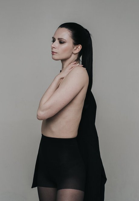 kar kotskaya naked star pictures
