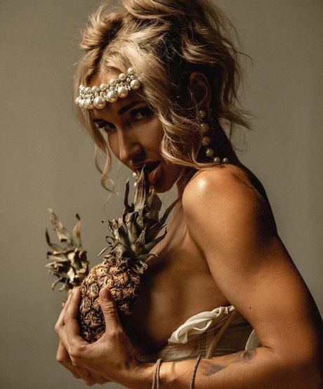 Ksusha Lioness pornographic model archive