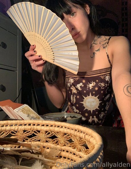 allyalden high quality model photo