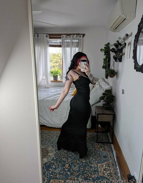 Zalariacos pornstar erotic pic