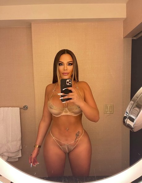 tslaurencox art actress img