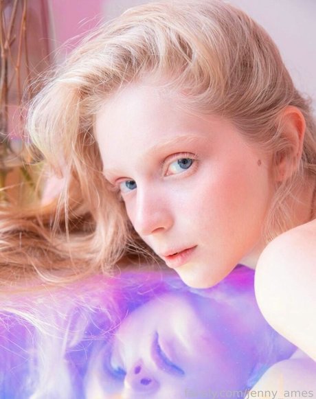 shaved onlyfans art nude pics