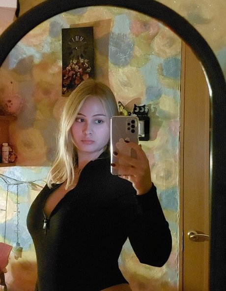 gossamerd model nude galleries