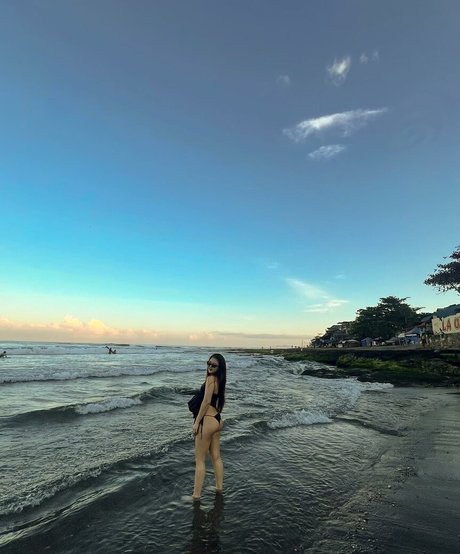 influencer onlyfans adult images