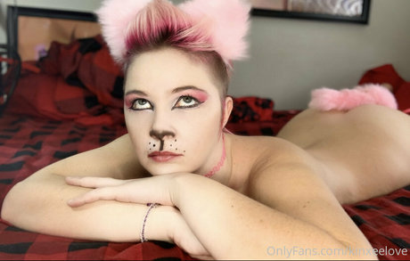 cherryfoxjk model pornographic galleries