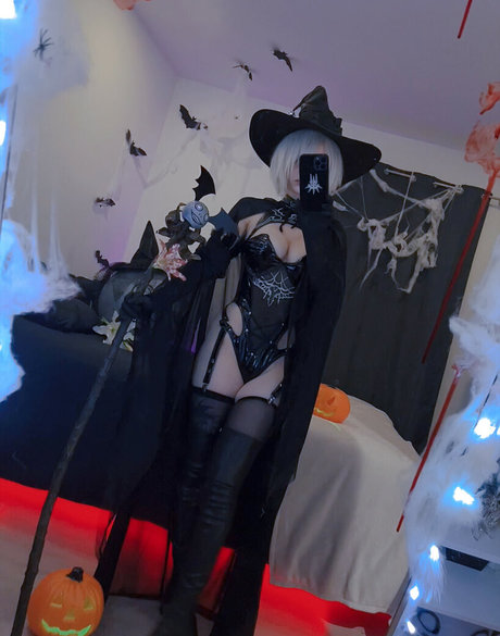 reitoozaru model naked pictures