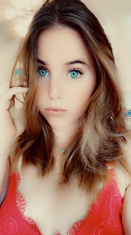 blueeyesbombshell nice actress img