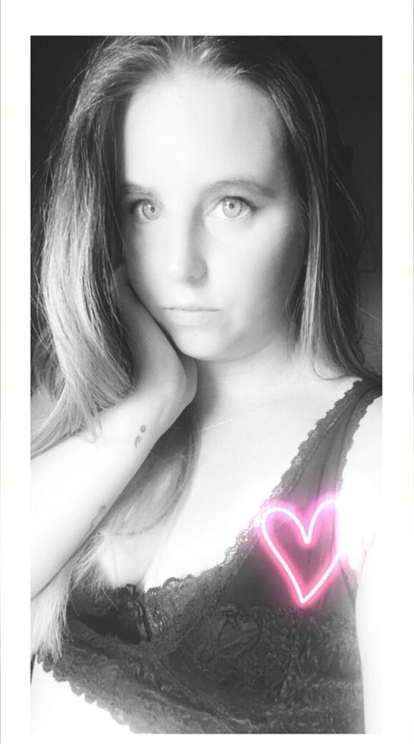 blueeyesbombshell star porn picture