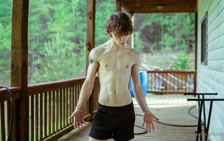 samuelslap model high quality image