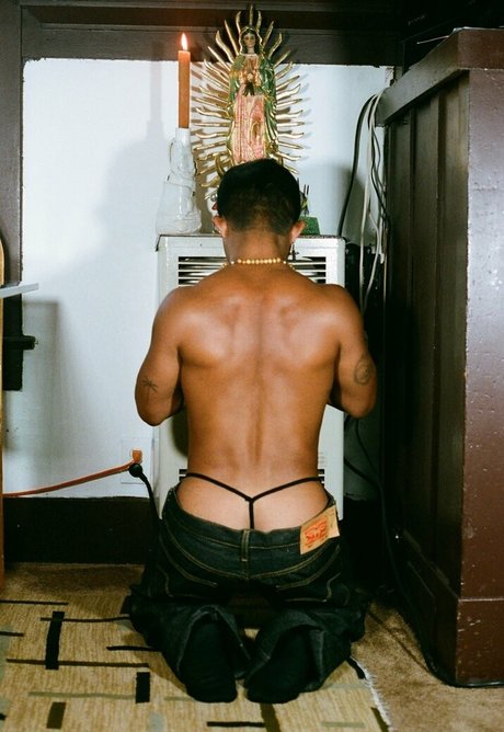 femboy onlyfans naked pics