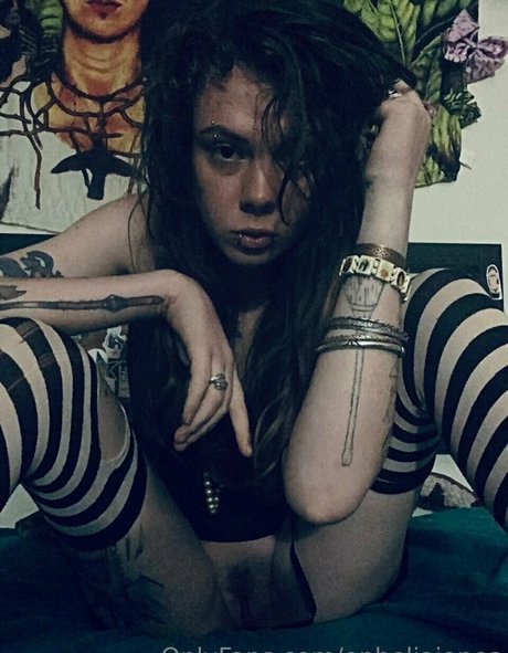 mega onlyfans naked images