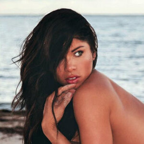 Model Mayhem star free img