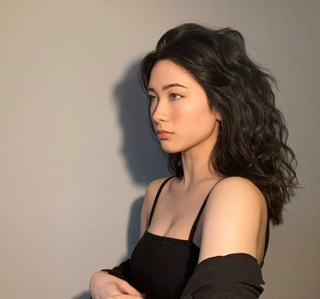 curly hair teen onlyfans hd pictures