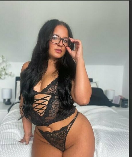 keziwarwick pretty star pic