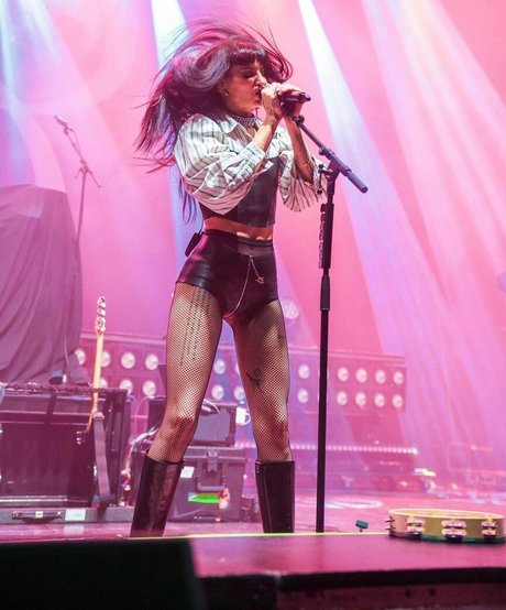 teen natural tits onlyfans free porn pictures