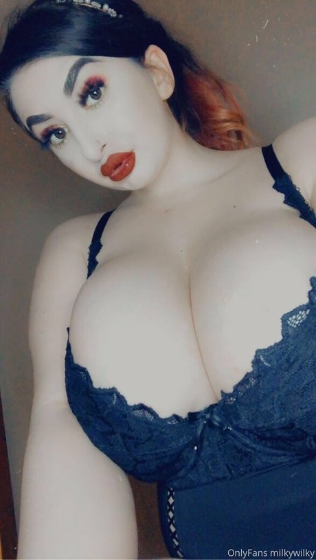 bustyaltgirl free pornstar pics