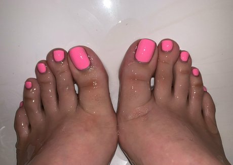 sweetfeettreats727 perfect pornstar img