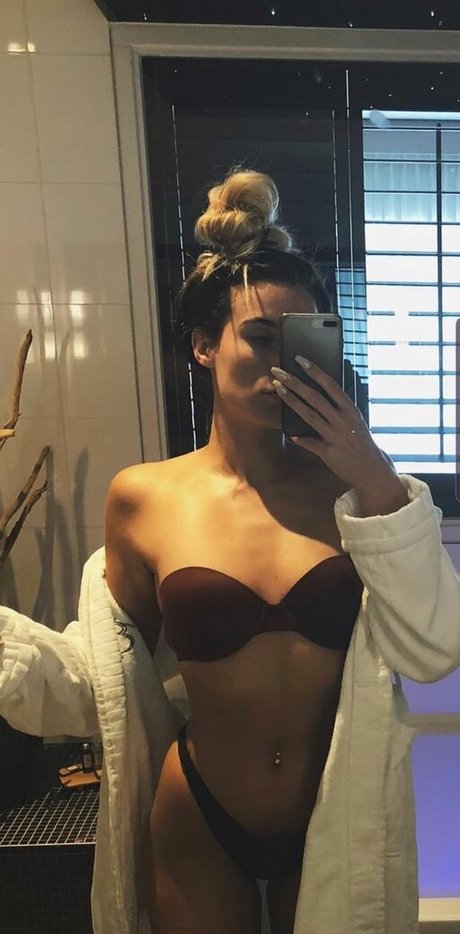 Demi Rutting hot pornstar photos