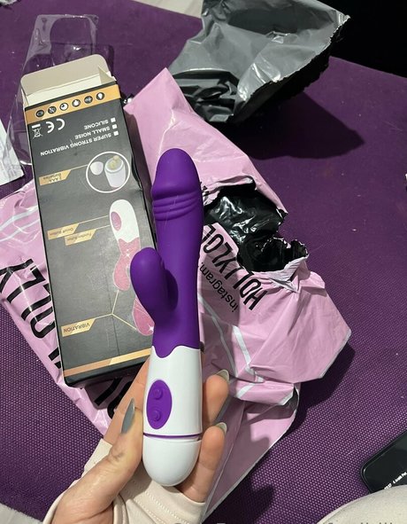 afroditlily high quality actress gallery