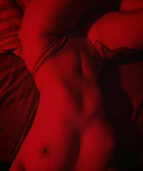 Mussessein hd model photo