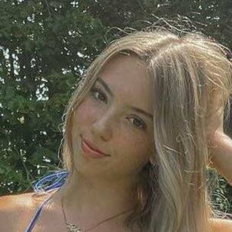 taycarrow art model picture