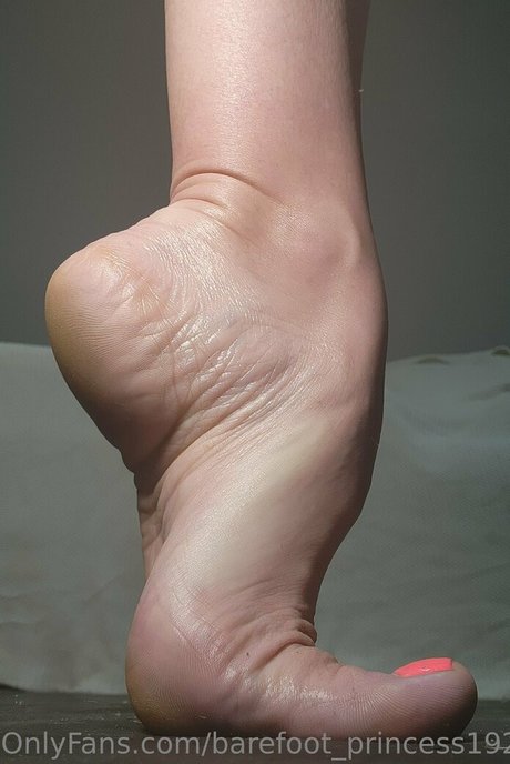 barefoot princess1922 star sexy archive