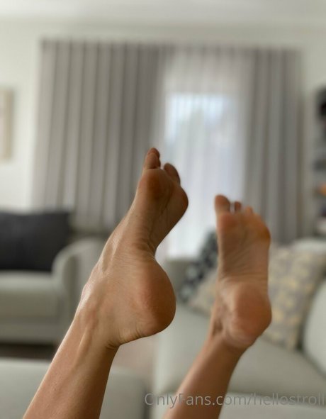 hellostroll xxx actress gallery