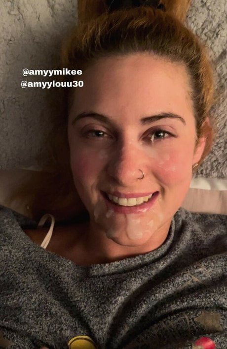 amyymikee30 porn model pics