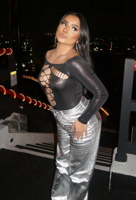 beautiful face onlyfans perfect images