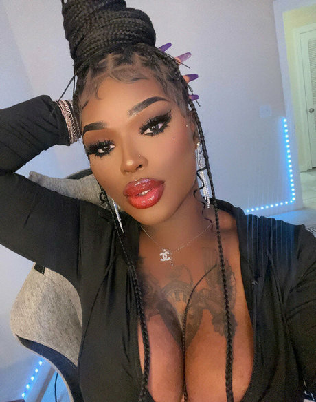 TSIndiaFrost exclusive pornstar pic