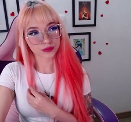 armpit licking onlyfans erotic gallery