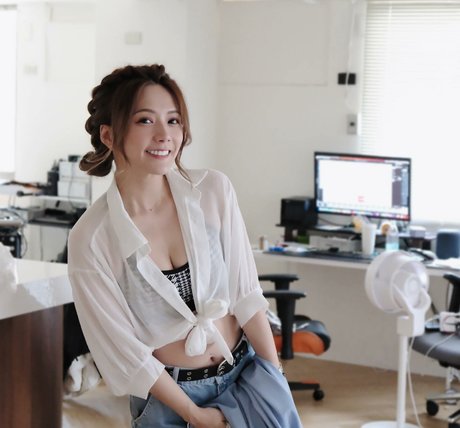 teen tits onlyfans erotic picture