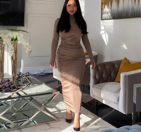 YueYue porn model images