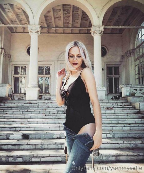 yummysofie pornstar adult image