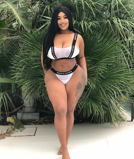 ebony summer onlyfans sexy picture