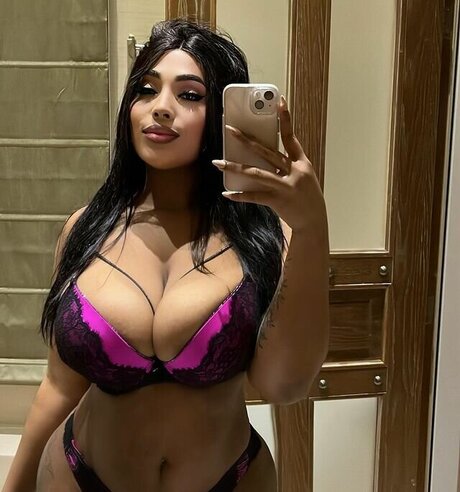 Thayana Babyy model xxx gallery