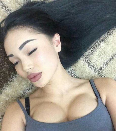 Amina Akanova model beautiful picture